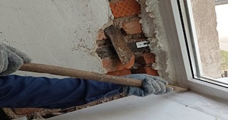 Демонтаж оконных откосов по выгодной цене от 527 руб. в Соль-илецке - Сварной-Сои